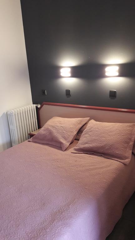 Hotel Coq Hardi Лил Екстериор снимка
