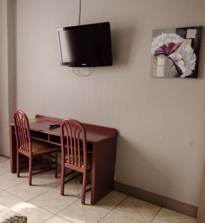 Hotel Coq Hardi Лил Екстериор снимка